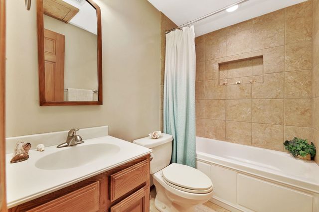 16 N Sagebrush St, Wichita, KS 67230
