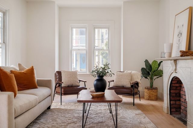 85 Lowell St, Somerville, MA 02143