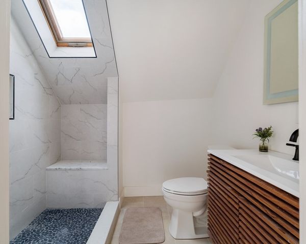 85 Lowell St, Somerville, MA 02143