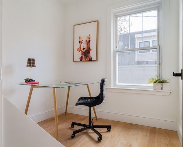 85 Lowell St, Somerville, MA 02143