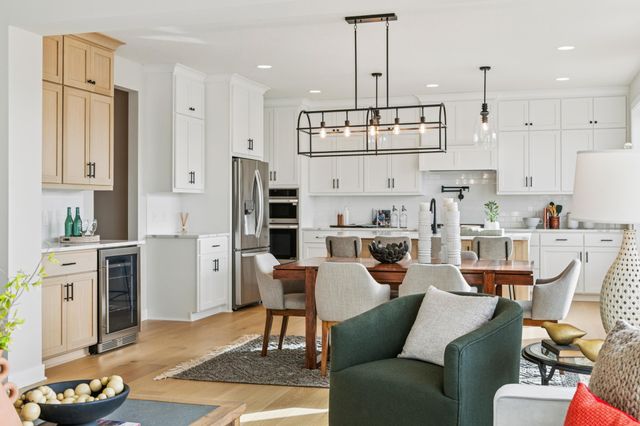 5527 Scenic Loop Run, Victoria, MN 55386