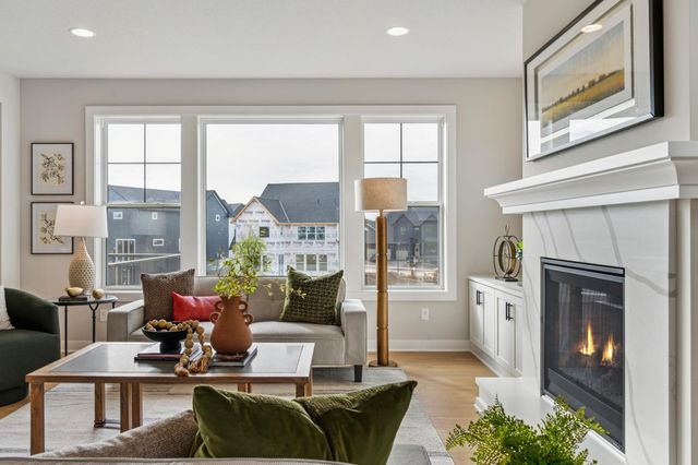 5527 Scenic Loop Run, Victoria, MN 55386