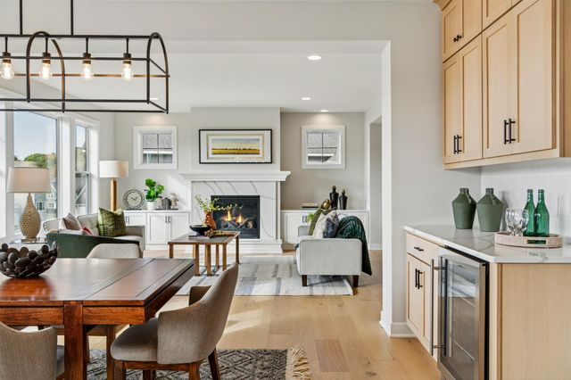 5527 Scenic Loop Run, Victoria, MN 55386