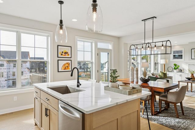 5527 Scenic Loop Run, Victoria, MN 55386