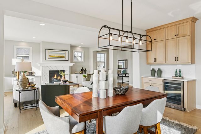 5527 Scenic Loop Run, Victoria, MN 55386