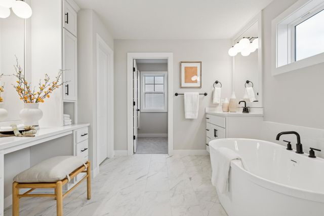 5527 Scenic Loop Run, Victoria, MN 55386