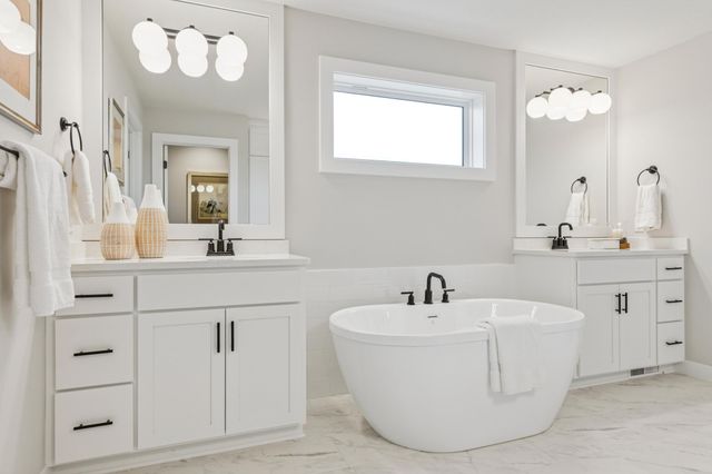 5527 Scenic Loop Run, Victoria, MN 55386