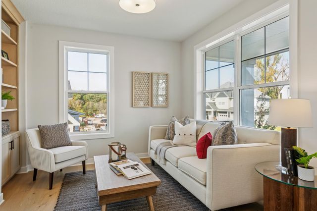 5527 Scenic Loop Run, Victoria, MN 55386