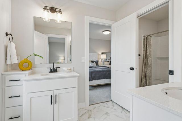 5527 Scenic Loop Run, Victoria, MN 55386