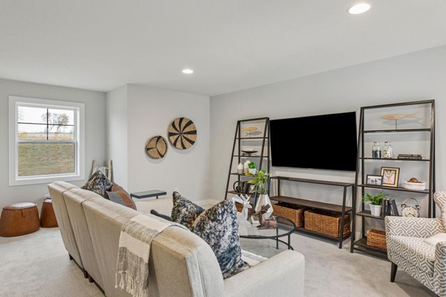 5527 Scenic Loop Run, Victoria, MN 55386