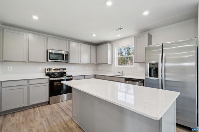 280 HORSE PATH DR, Charlottesville, VA 22902