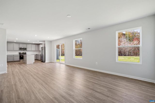 280 HORSE PATH DR, Charlottesville, VA 22902