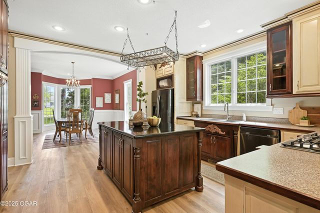 509 W Highland Avenue, Carthage, MO 64836