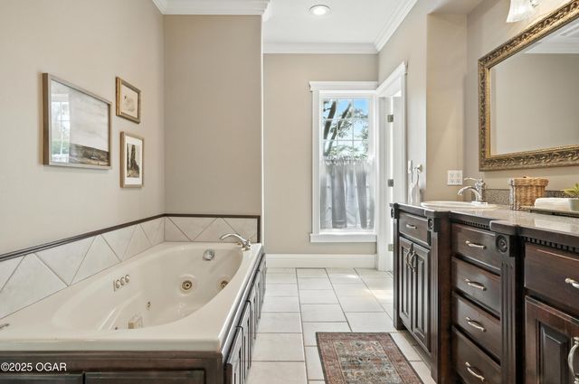 509 W Highland Avenue, Carthage, MO 64836