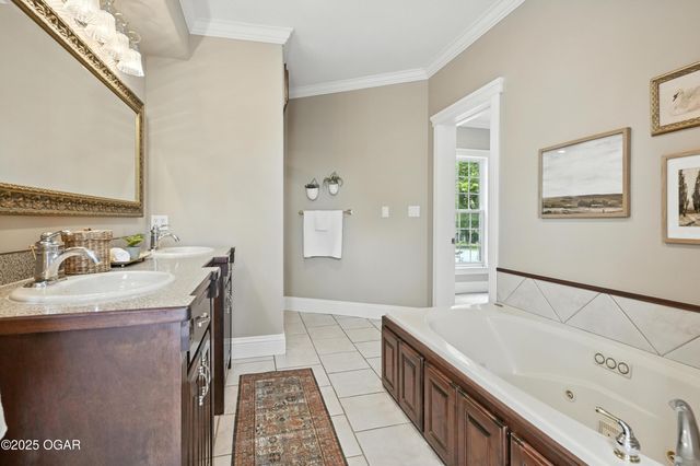 509 W Highland Avenue, Carthage, MO 64836