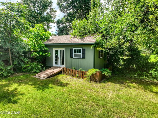 509 W Highland Avenue, Carthage, MO 64836