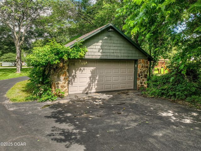 509 W Highland Avenue, Carthage, MO 64836