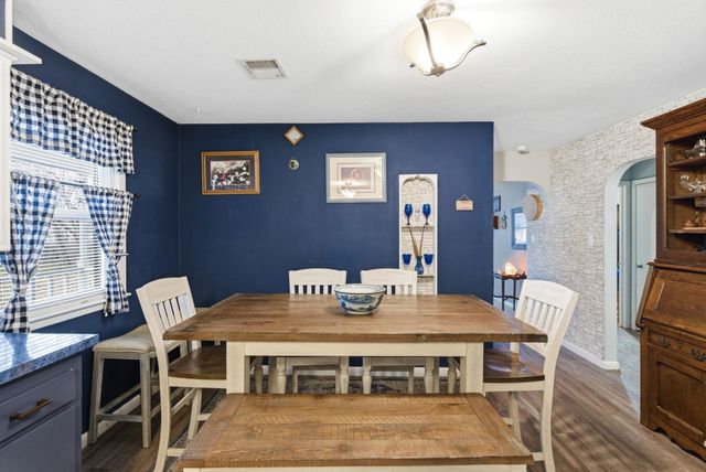 5913 S Oliver St, Derby, KS 67037