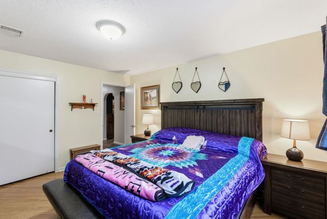 5913 S Oliver St, Derby, KS 67037