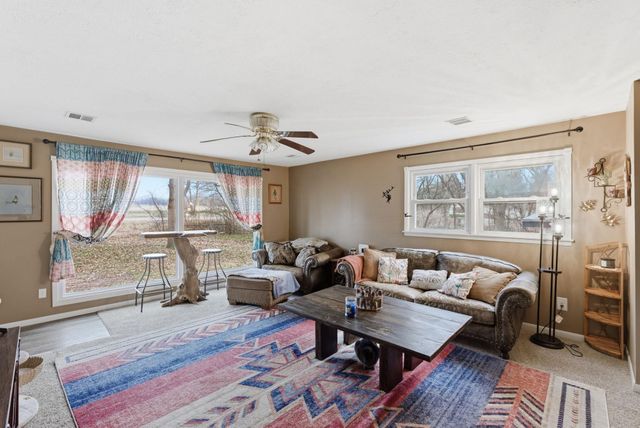 5913 S Oliver St, Derby, KS 67037