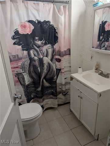 3451 Hartwood Road, Cleveland Heights, OH 44112