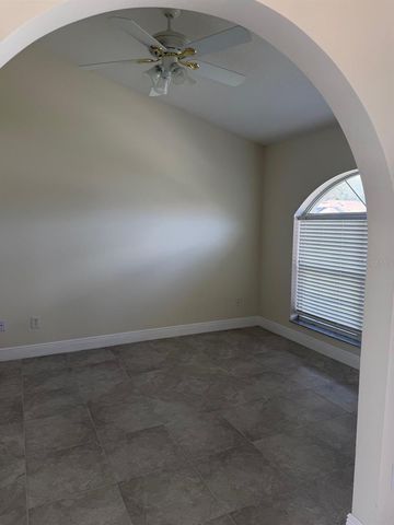 4572 NW 32ND STREET, Ocala, FL 34482