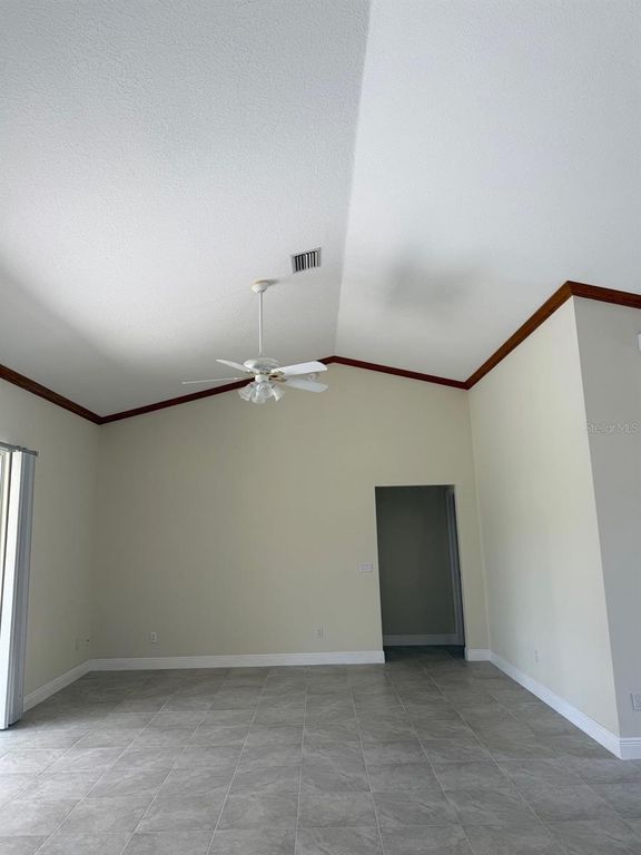 Image 14 of property listing at 4572 NW 32ND STREET, Ocala, FL 34482