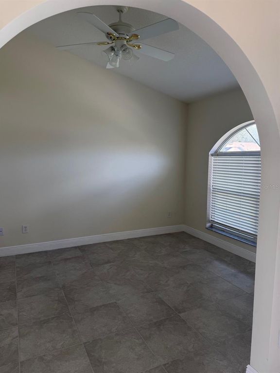 Image 9 of property listing at 4572 NW 32ND STREET, Ocala, FL 34482