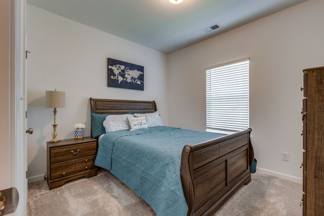 481 Buddy Dr, Columbia, TN 38401