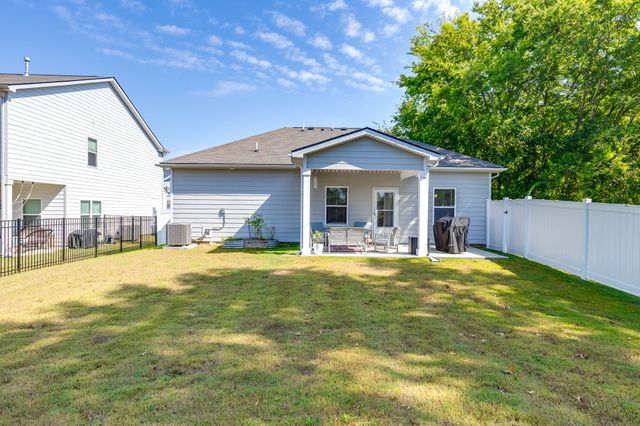 481 Buddy Dr, Columbia, TN 38401