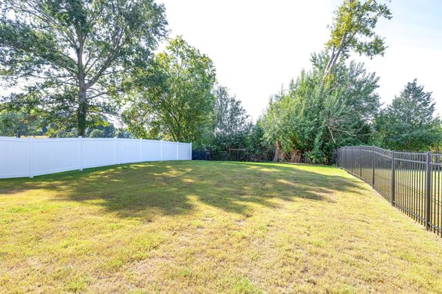 481 Buddy Dr, Columbia, TN 38401