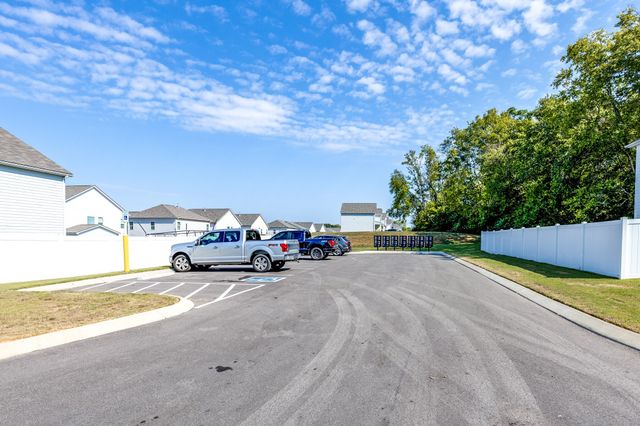 481 Buddy Dr, Columbia, TN 38401