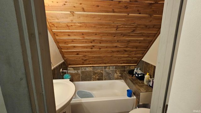 3354 E Ore Branch Road, Bloomfield, IN 47424