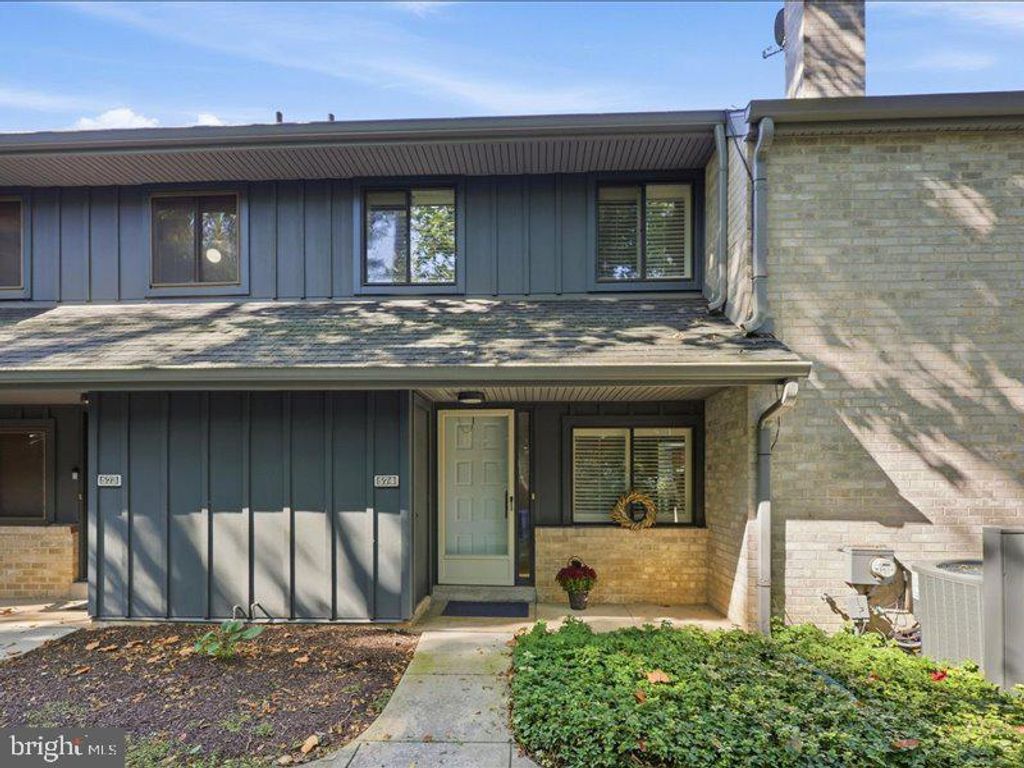 574 FOXWOOD LN #574, PAOLI, PA 19301 — exterior