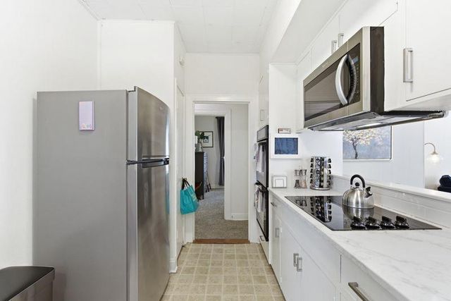 911 E 37th ST, Austin, TX 78705