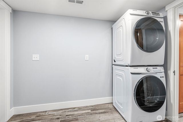 8203 Willow Grove Road, Longview, WA 98632