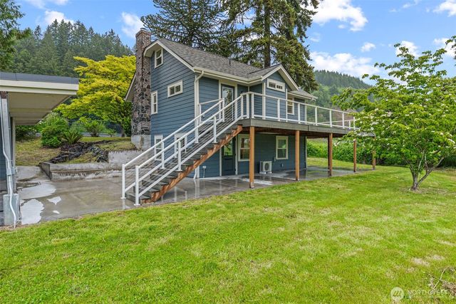 8203 Willow Grove Road, Longview, WA 98632
