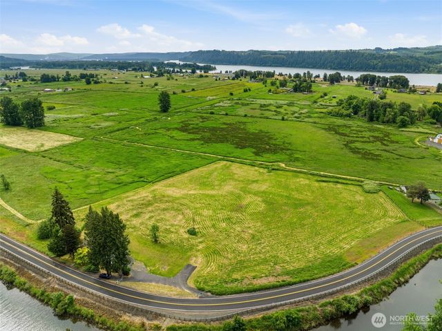 8203 Willow Grove Road, Longview, WA 98632