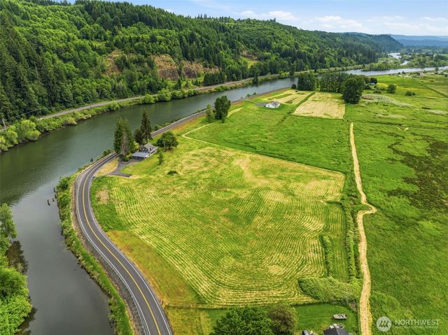 8203 Willow Grove Road, Longview, WA 98632