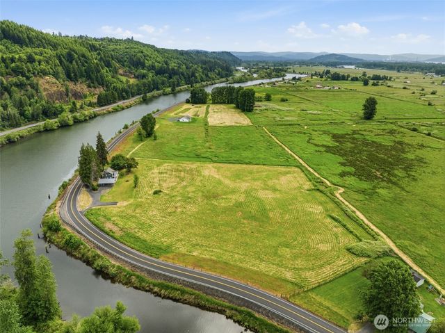 8203 Willow Grove Road, Longview, WA 98632