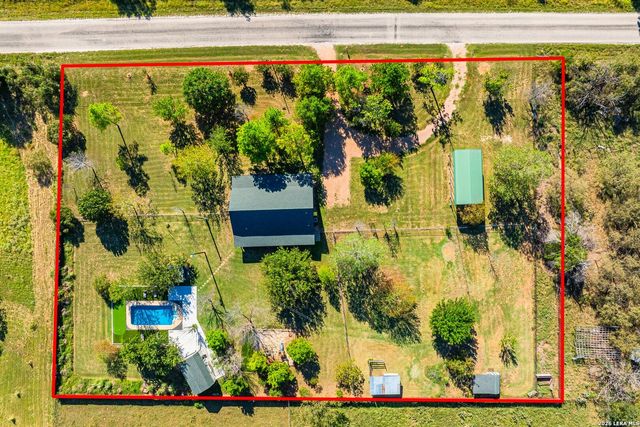 222 Metzger Road, Fredericksburg, TX 78624