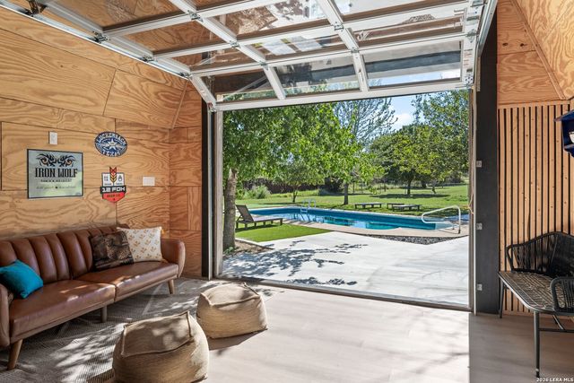222 Metzger Road, Fredericksburg, TX 78624