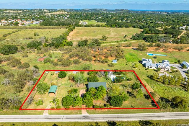 222 Metzger Road, Fredericksburg, TX 78624