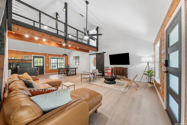 222 Metzger Road, Fredericksburg, TX 78624