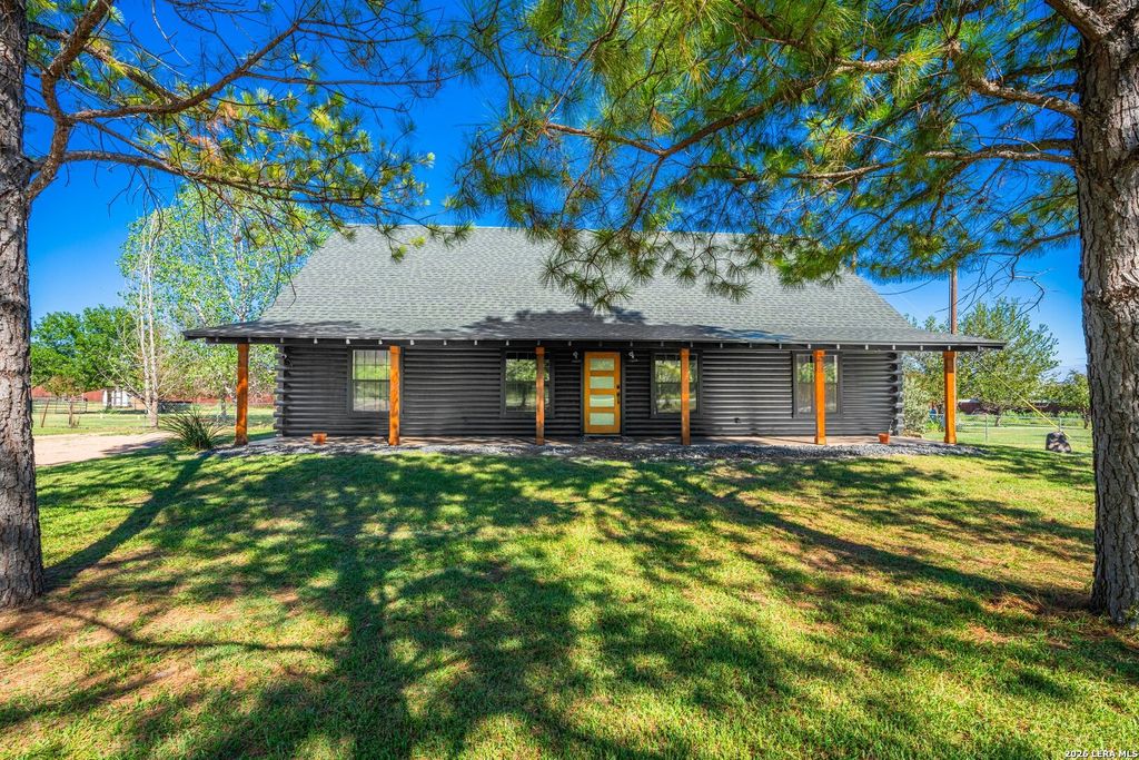 222 Metzger Road, Fredericksburg, TX 78624