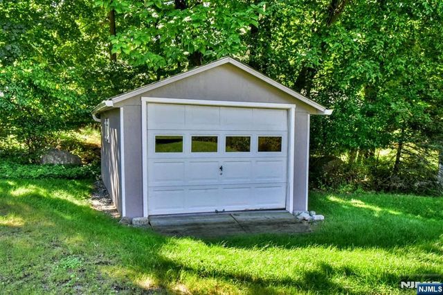 3 Richard Court, Butler Borough, NJ 07405