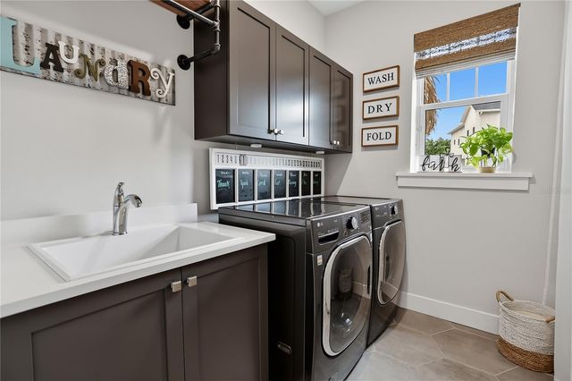 705 GARDEN WEST TERRACE, Winter Garden, FL 34787