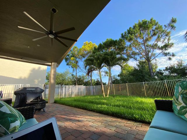 2202 SW Newport Isles Boulevard, Port St. Lucie, FL 34953