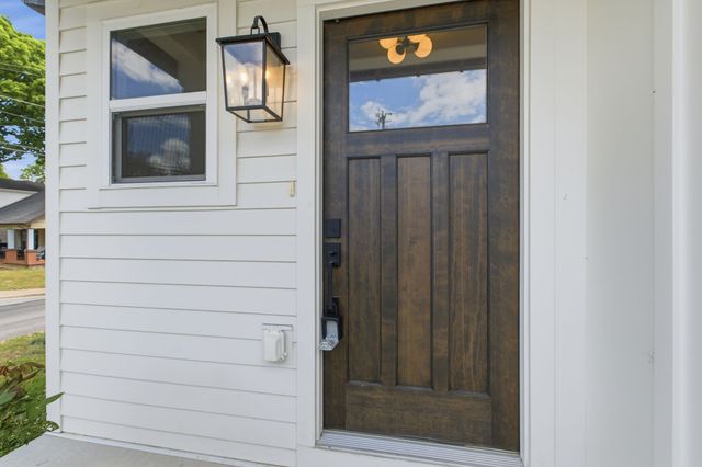 2200 Sadler Ave, Nashville, TN 37210
