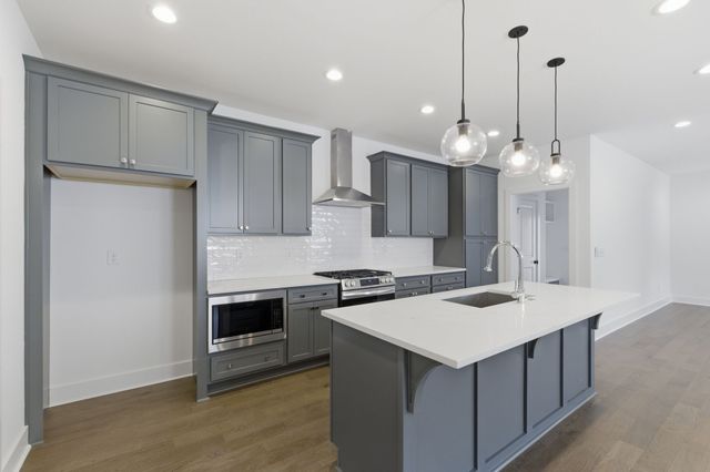 2200 Sadler Ave, Nashville, TN 37210